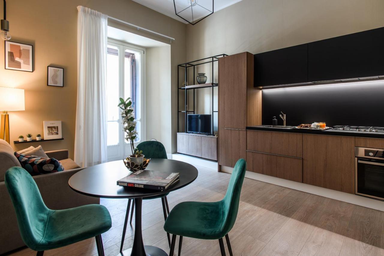 Palazzo Nana Suites & Apartments Наполи Екстериор снимка