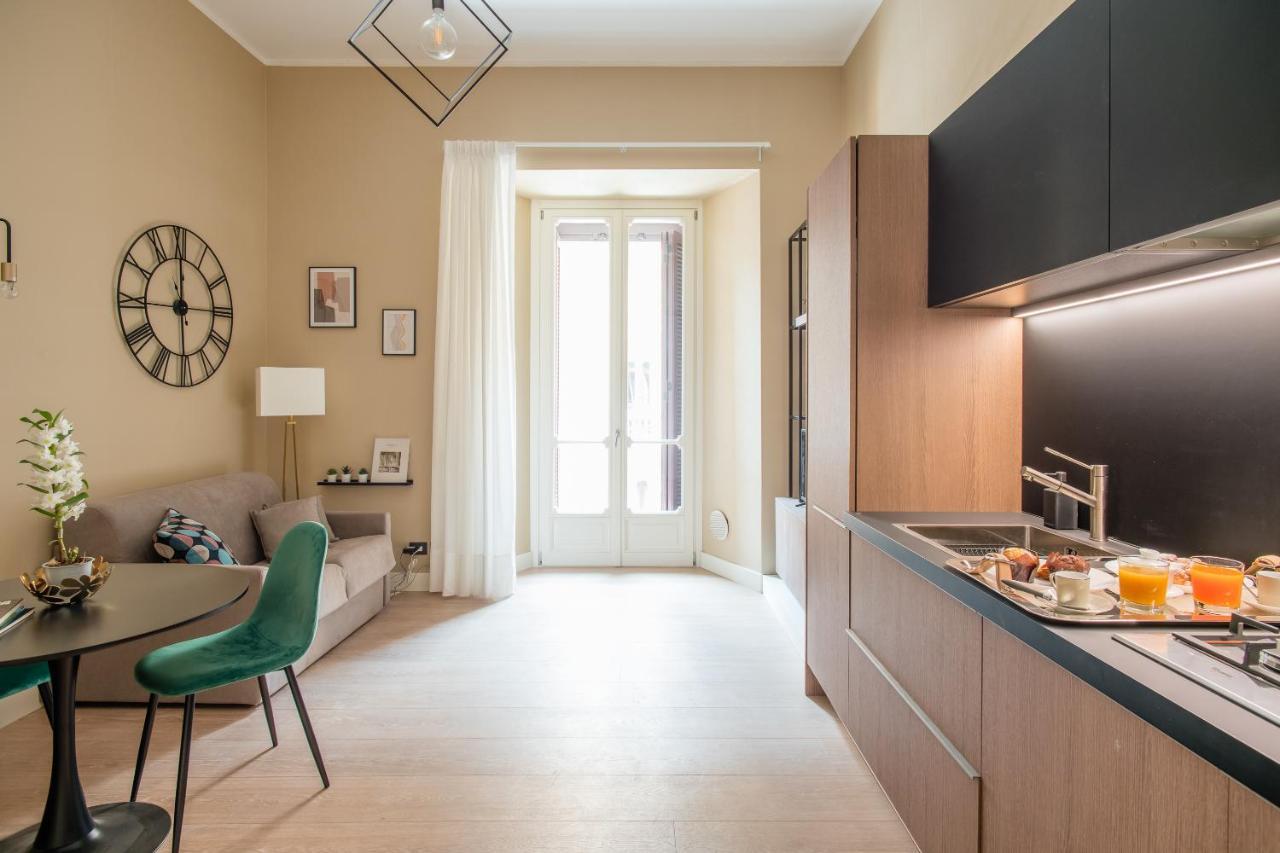 Palazzo Nana Suites & Apartments Наполи Екстериор снимка