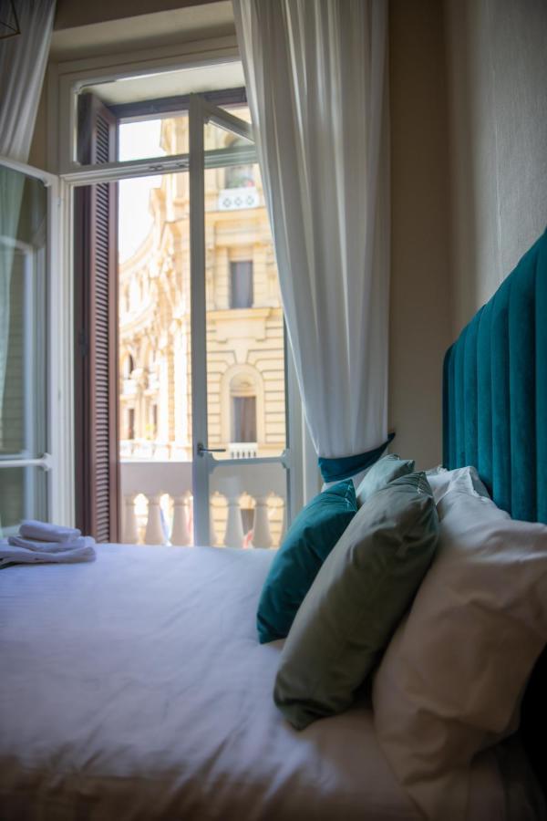Palazzo Nana Suites & Apartments Наполи Екстериор снимка