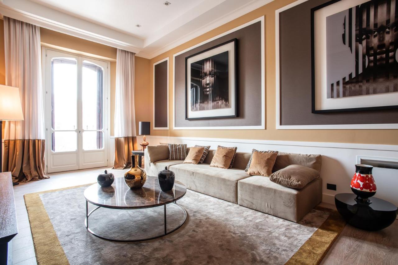 Palazzo Nana Suites & Apartments Наполи Екстериор снимка