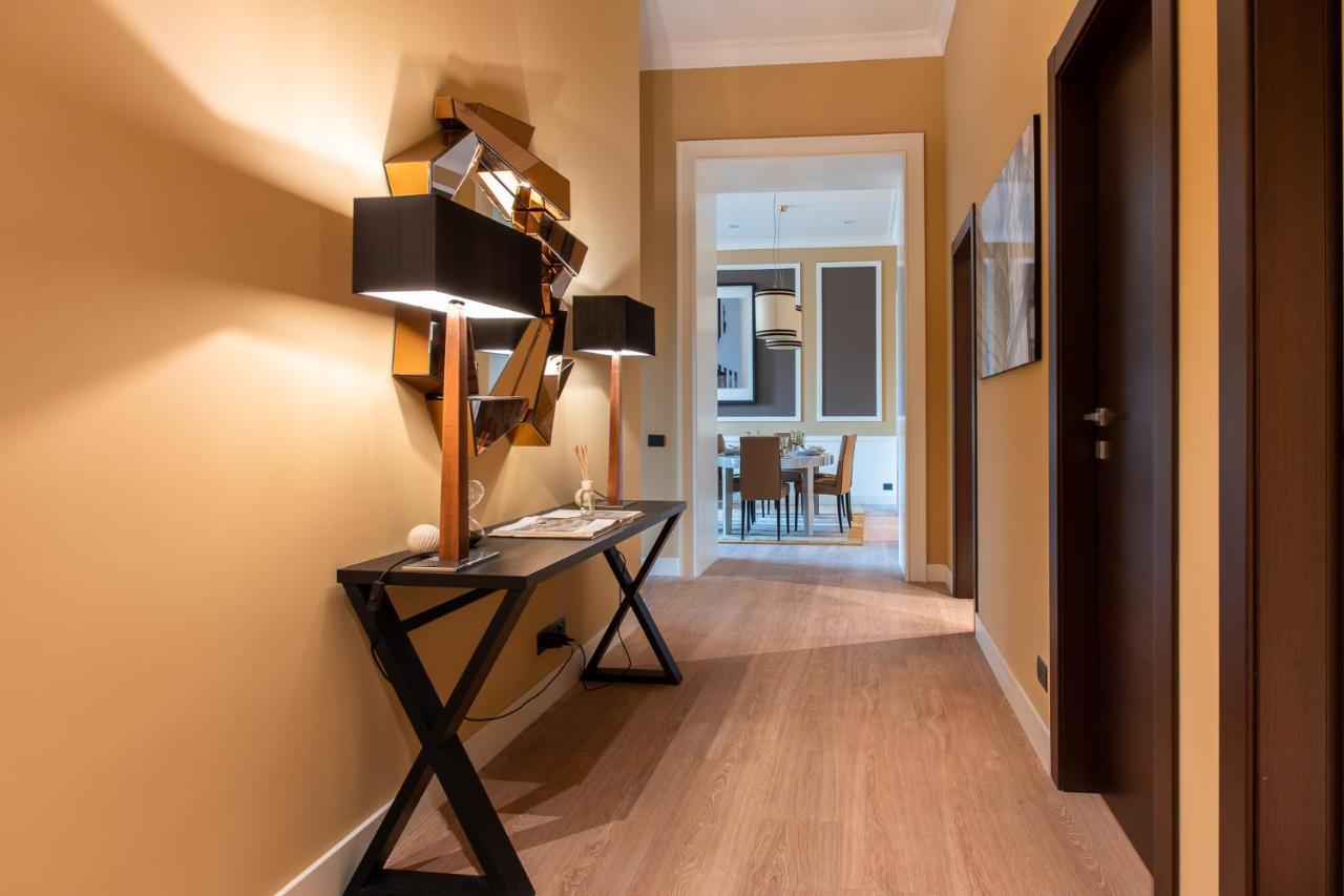 Palazzo Nana Suites & Apartments Наполи Екстериор снимка