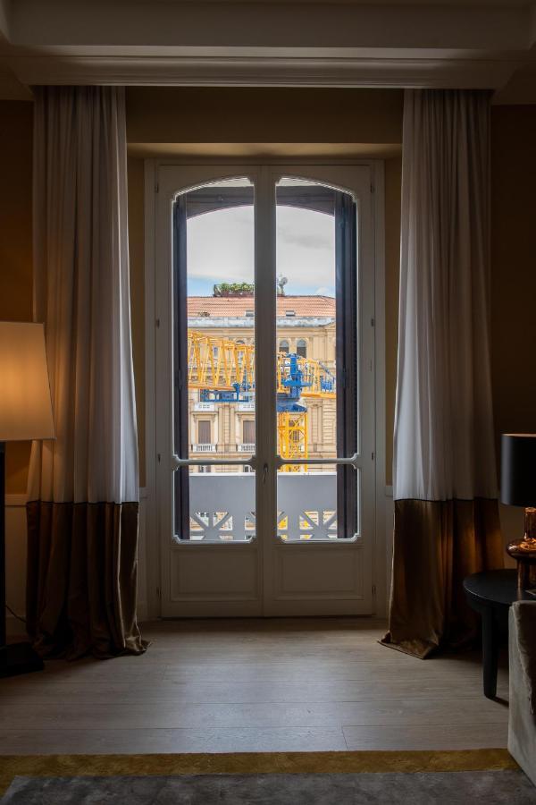 Palazzo Nana Suites & Apartments Наполи Екстериор снимка