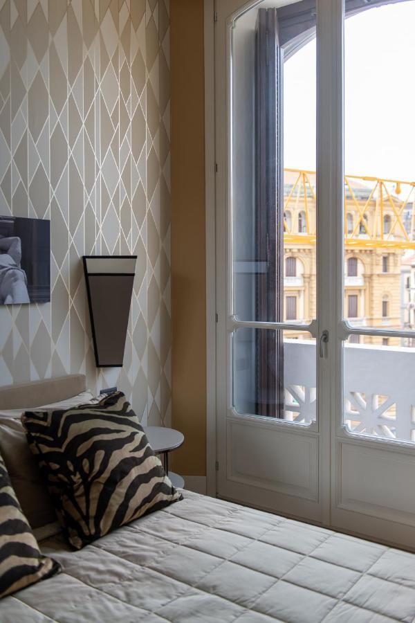 Palazzo Nana Suites & Apartments Наполи Екстериор снимка